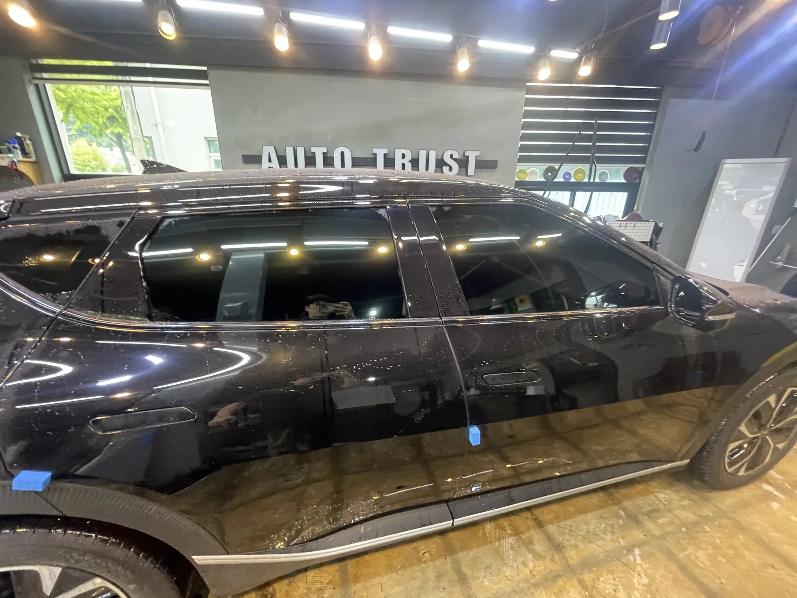 대표님께서 자동차 보수 도장과 광택 분야에서 17년간 교육 현장에 참여해오셨고, 전국기능경기대회 심사위원으로…